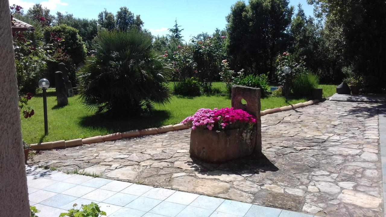 B&B Is Camminantis Nurallào Exterior foto
